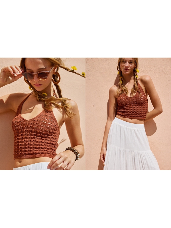  Top anudado crochet marrón