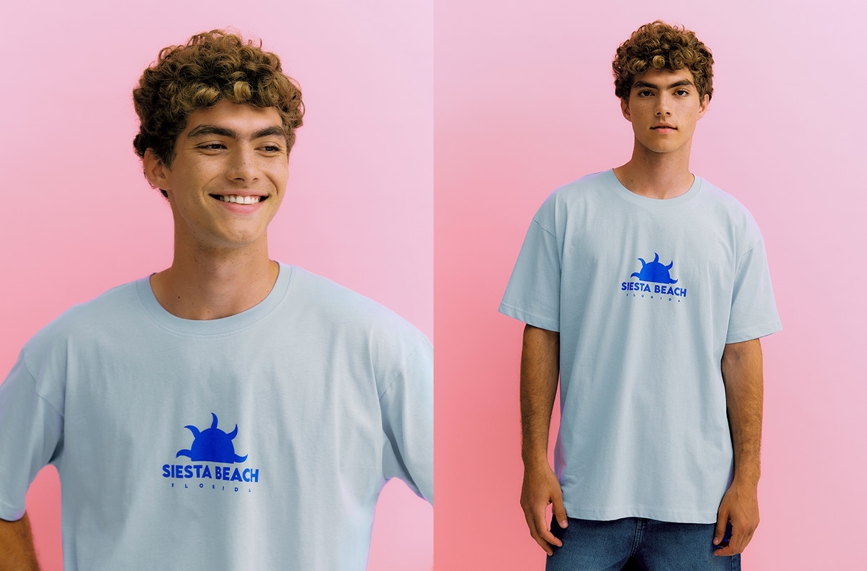 Siesta Beach T-shirt light blue middle front view
