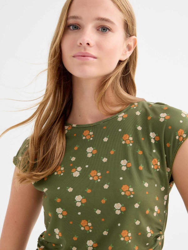 Vestido corto floral kaki vista detalle frontal