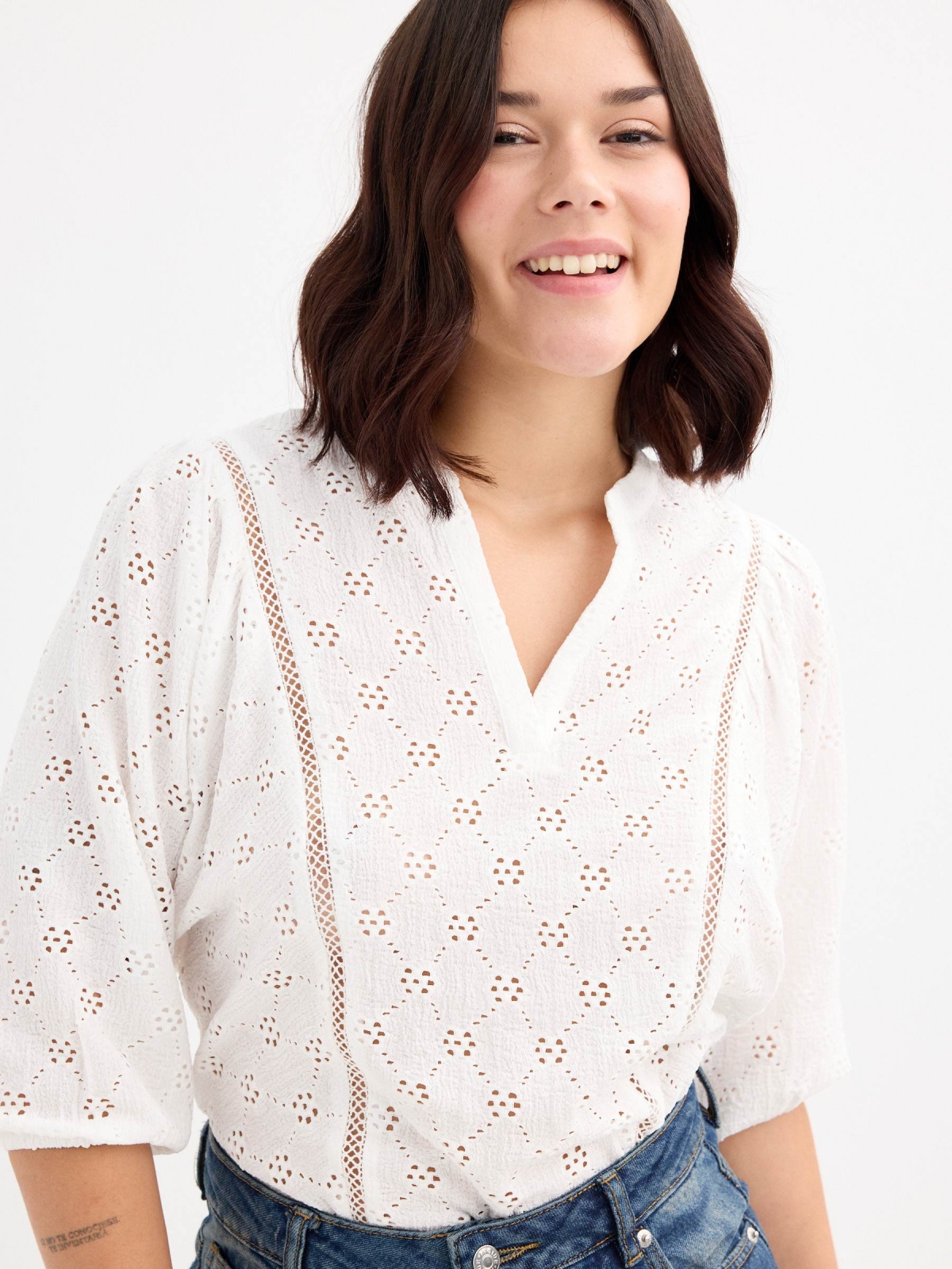  White Swiss embroidery t-shirt white
