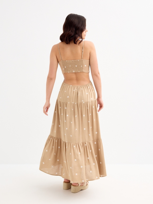 Vestido midi flores abertura taupe vista media trasera