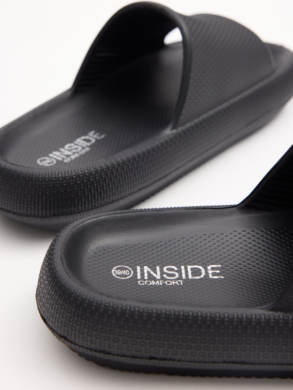 Chanclas de playa comfort negro vista detalle