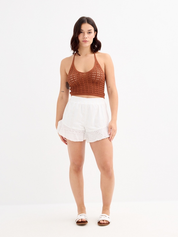 Short tiro alto con volantes blanco vista general frontal
