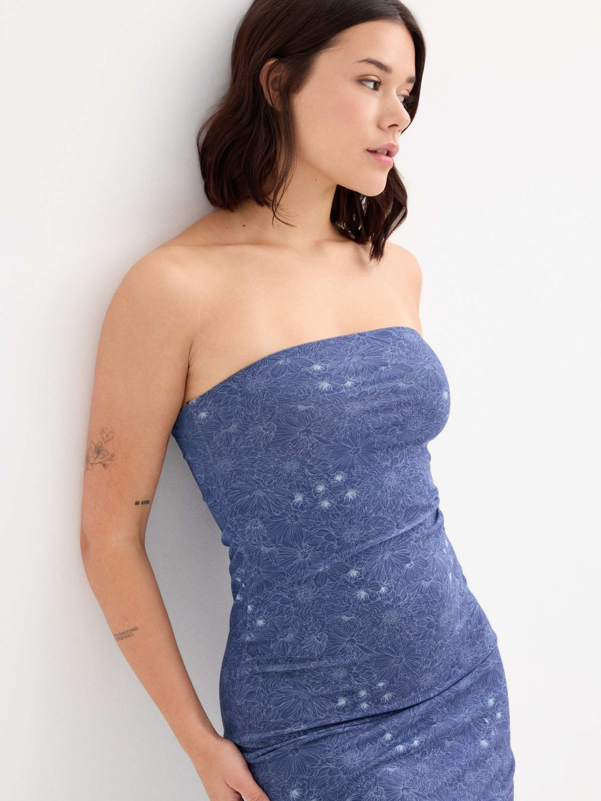 %New% Vestido midi ajustado tomara que caia azul marinho