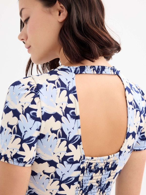 Vestido longo estampado flores azul marinho vista detalhe