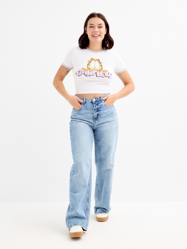White short-sleeve Garfield t-shirt white general front view