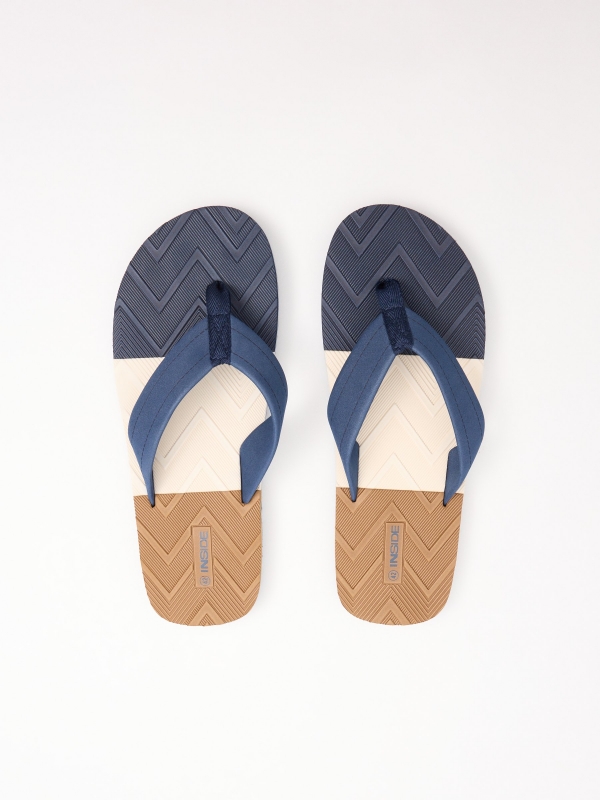 Chinelo de dedo combinado azul vista frontal 45º