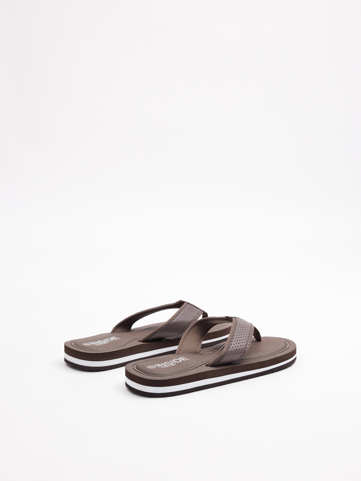 Chinelo dedo conforto marrom marrom escuro vista traseira 45º