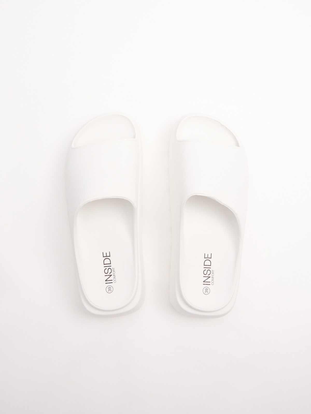 Platform shovel sandal white 45º back view