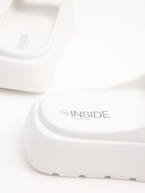 Platform shovel sandal white detail view