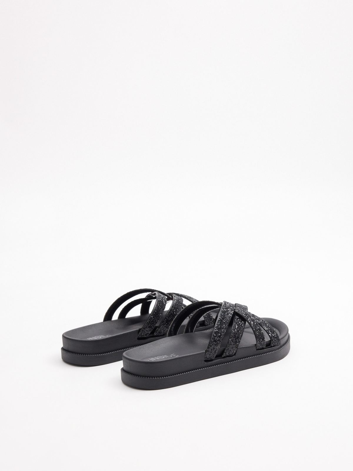 Chanclas tiras cruzadas detalle brillantes negro vista trasera 45º