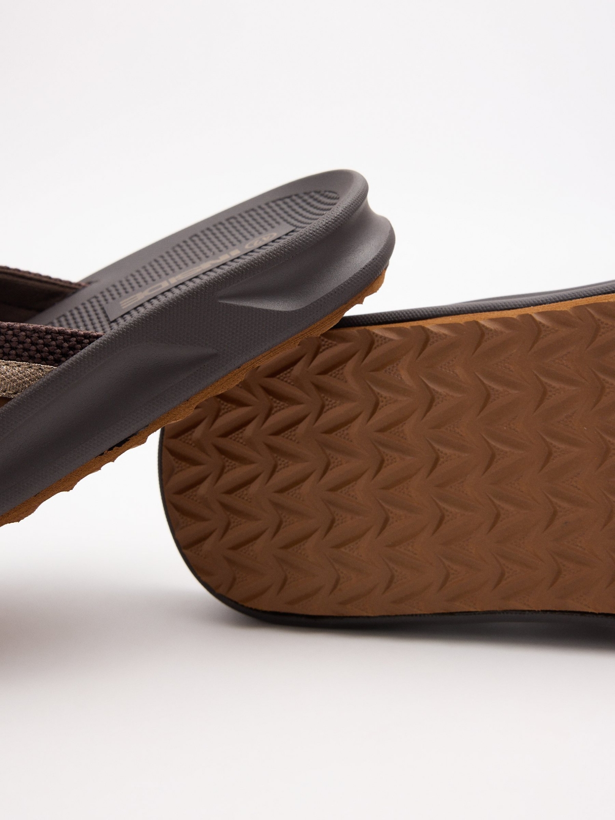 Faux leather toe sandal dark brown detail view