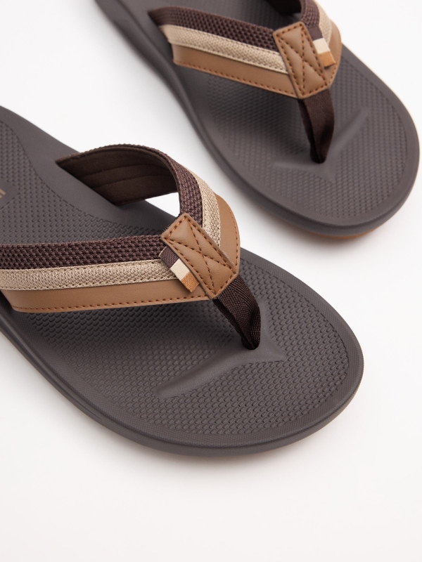 Faux leather toe sandal dark brown detail view
