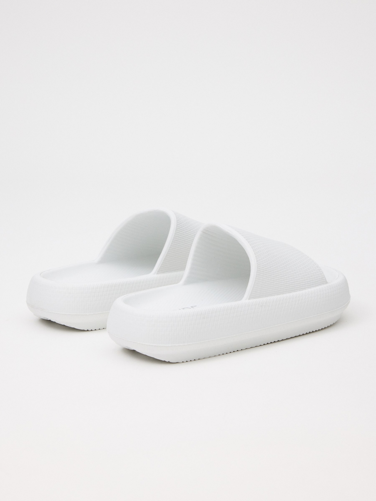 Chinelo pá branco branco vista frontal 45º