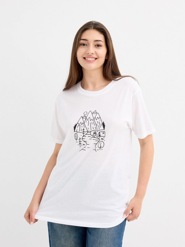 Oversized t-shirt with starfish print white middle front view