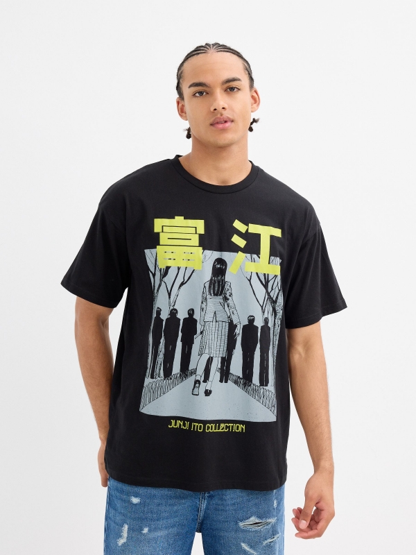 Camiseta Junji Ito negro vista media frontal