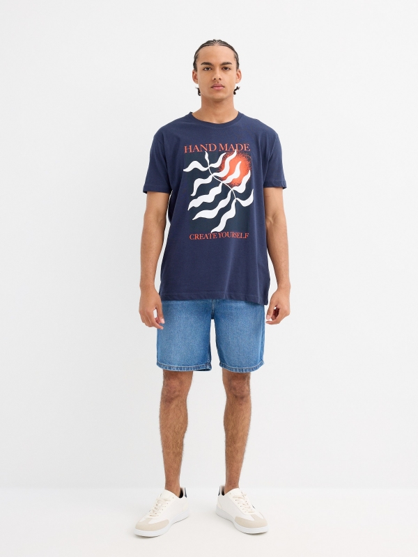 Camiseta estampada combinada azul marinho vista geral frontal