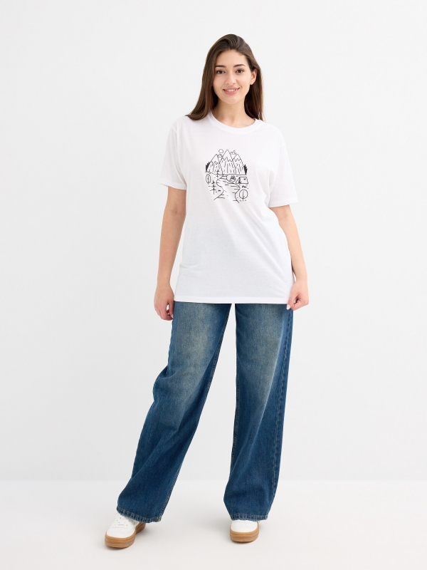Oversized t-shirt with starfish print white front view
