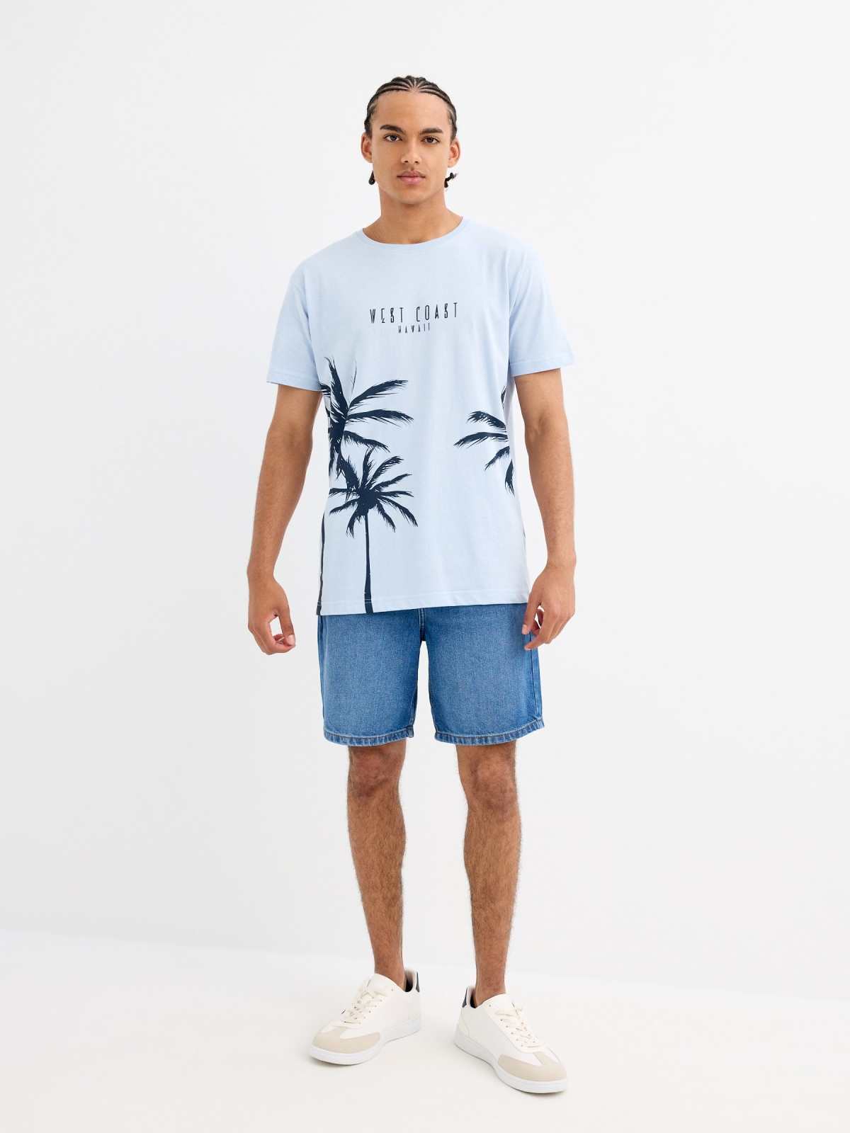 Palm tree print t-shirt light blue front view