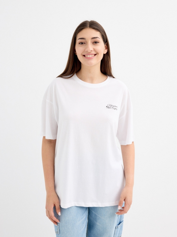 Camiseta oversize adventure blanco vista media frontal