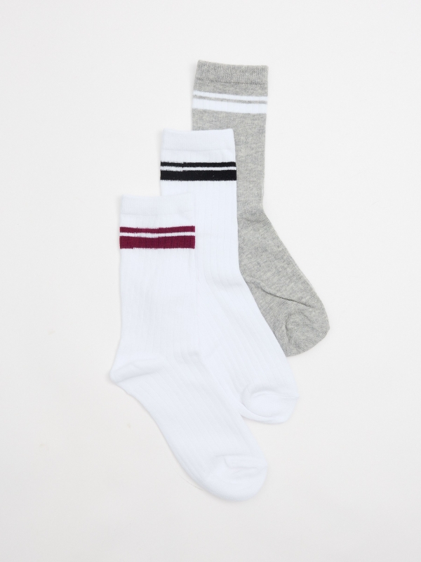 Pack of 3 sports socks middle front view
