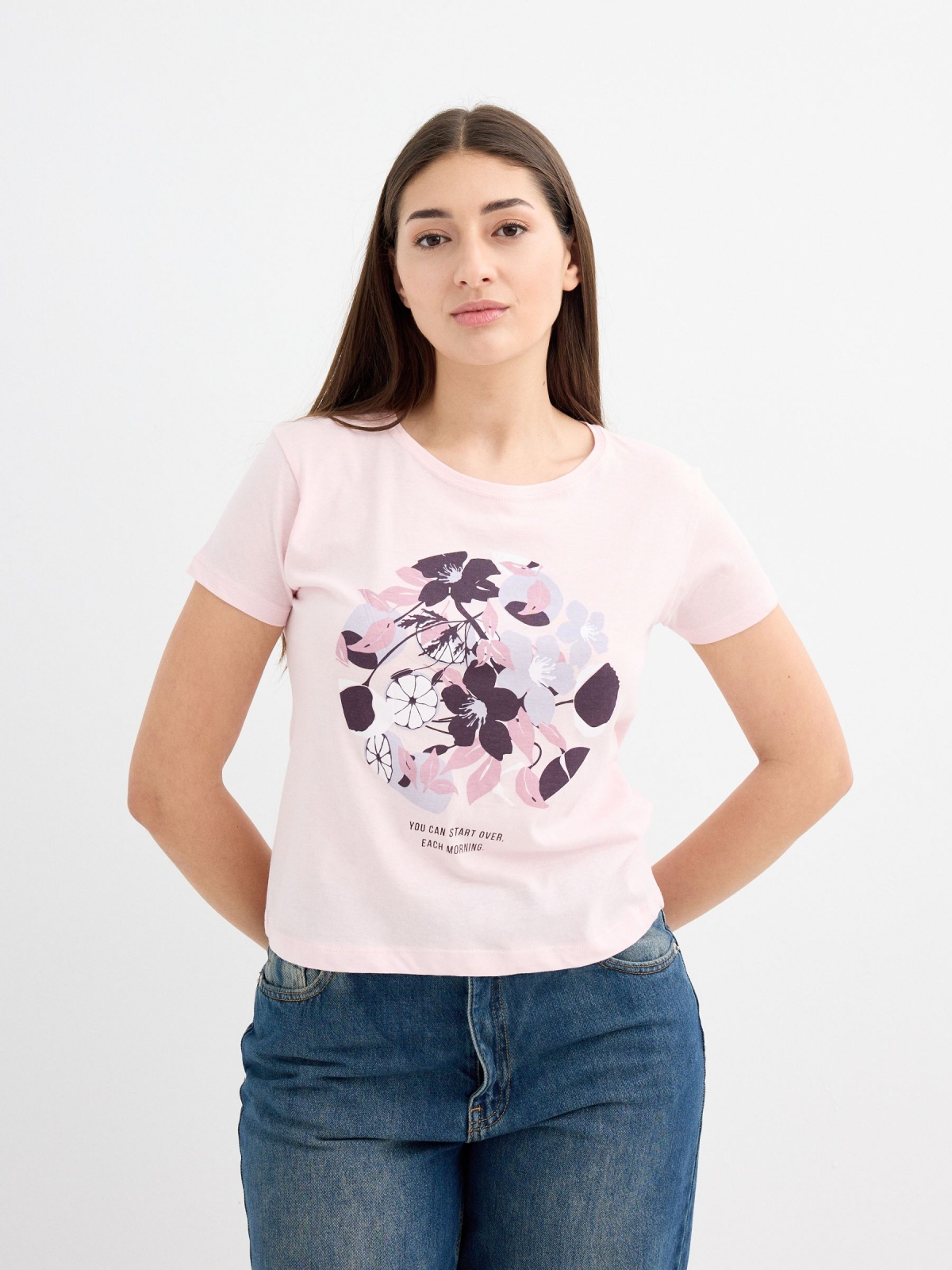 Camiseta estampada combinada rosa claro vista meia frontal