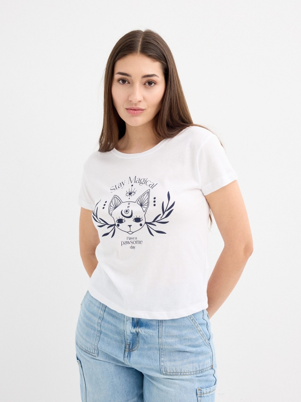 Magic print t-shirt white middle front view