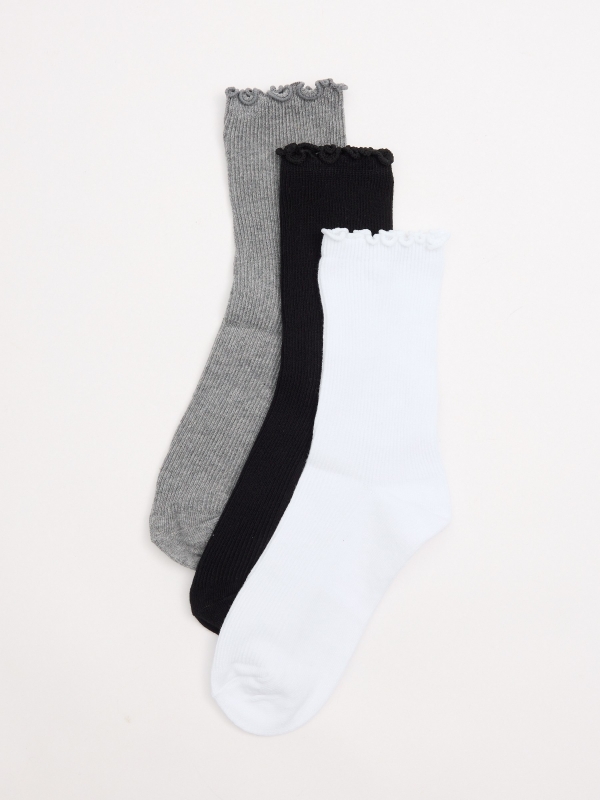 Pack of 3 socks middle front view