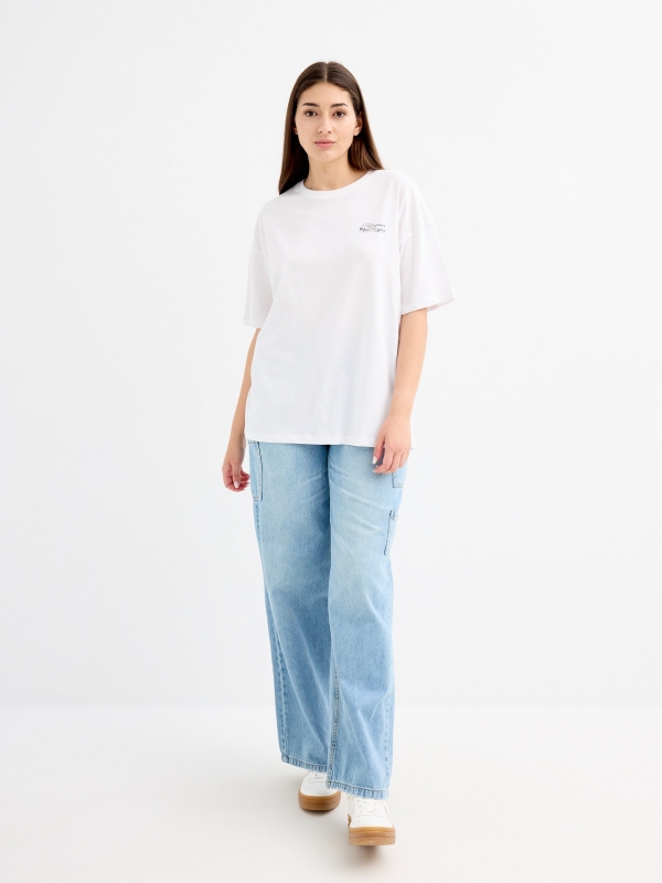 Camiseta oversize adventure blanco vista general frontal