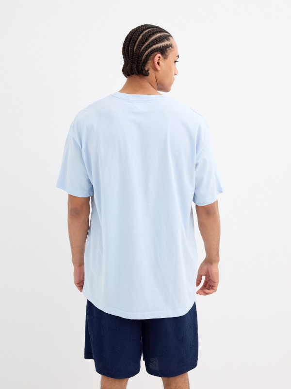 Camiseta texto INSIDE azul claro vista meia traseira