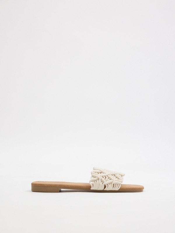Sandalia pala crochet blanco roto