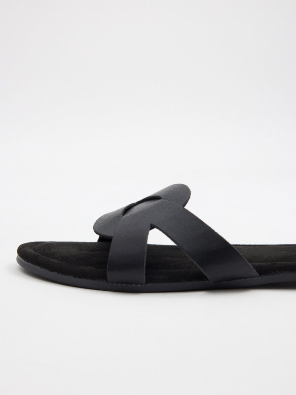 Black interwoven slide sandal black detail view