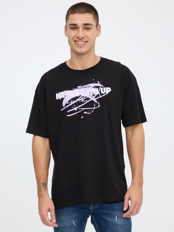 Never GiveUP T-shirt preto vista meia frontal