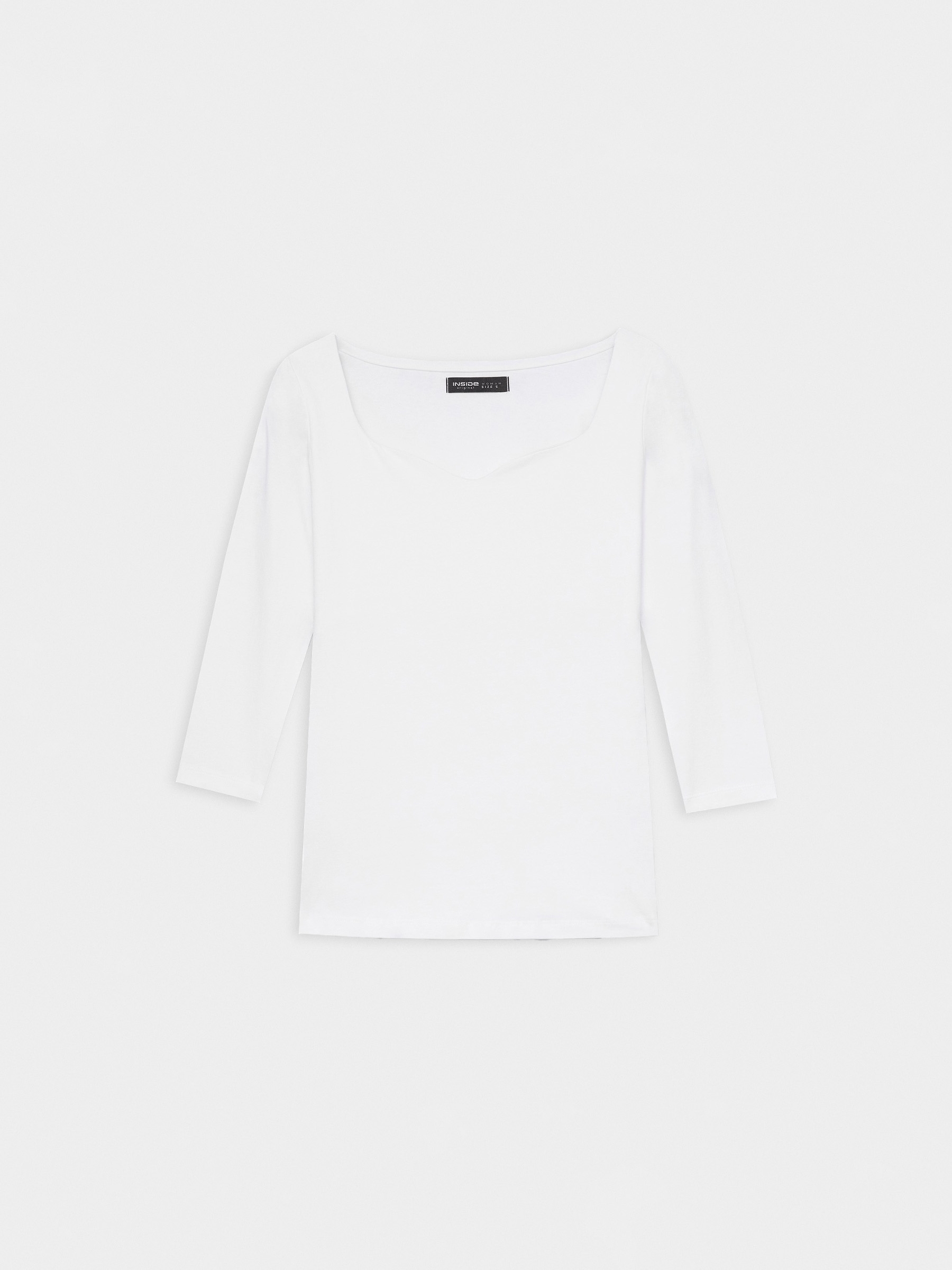 Camiseta básica de corazón blanco vista media frontal