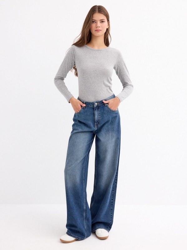 Basic plain T-shirt melange grey general front view