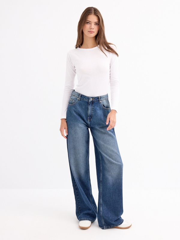 Basic plain T-shirt white front view