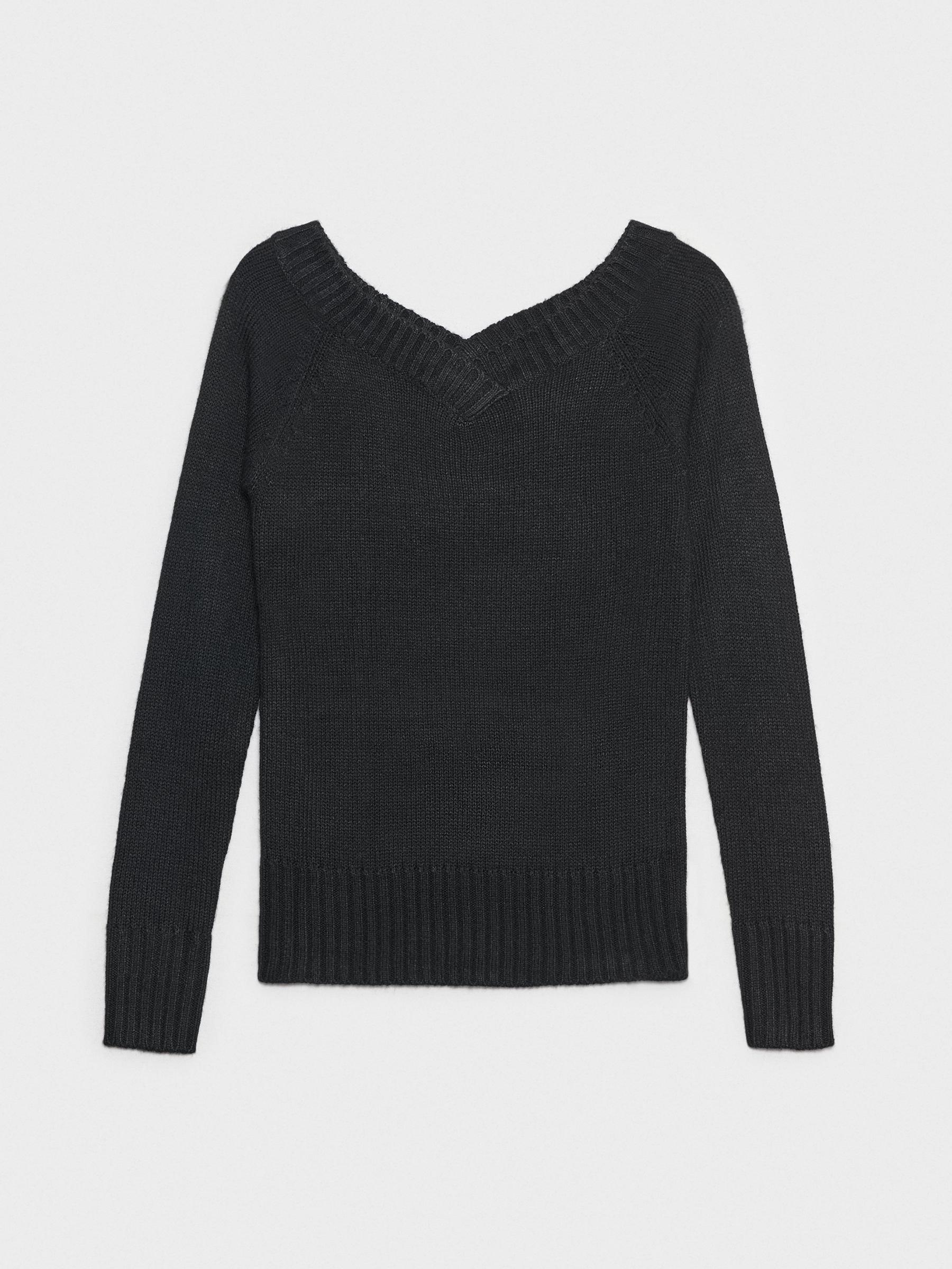 V-neck marbled sweater black middle front view