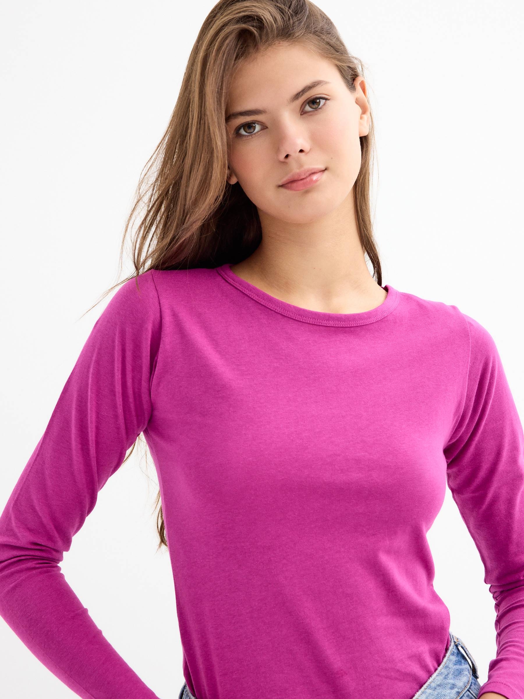 Camiseta básica lisa fucsia vista media frontal