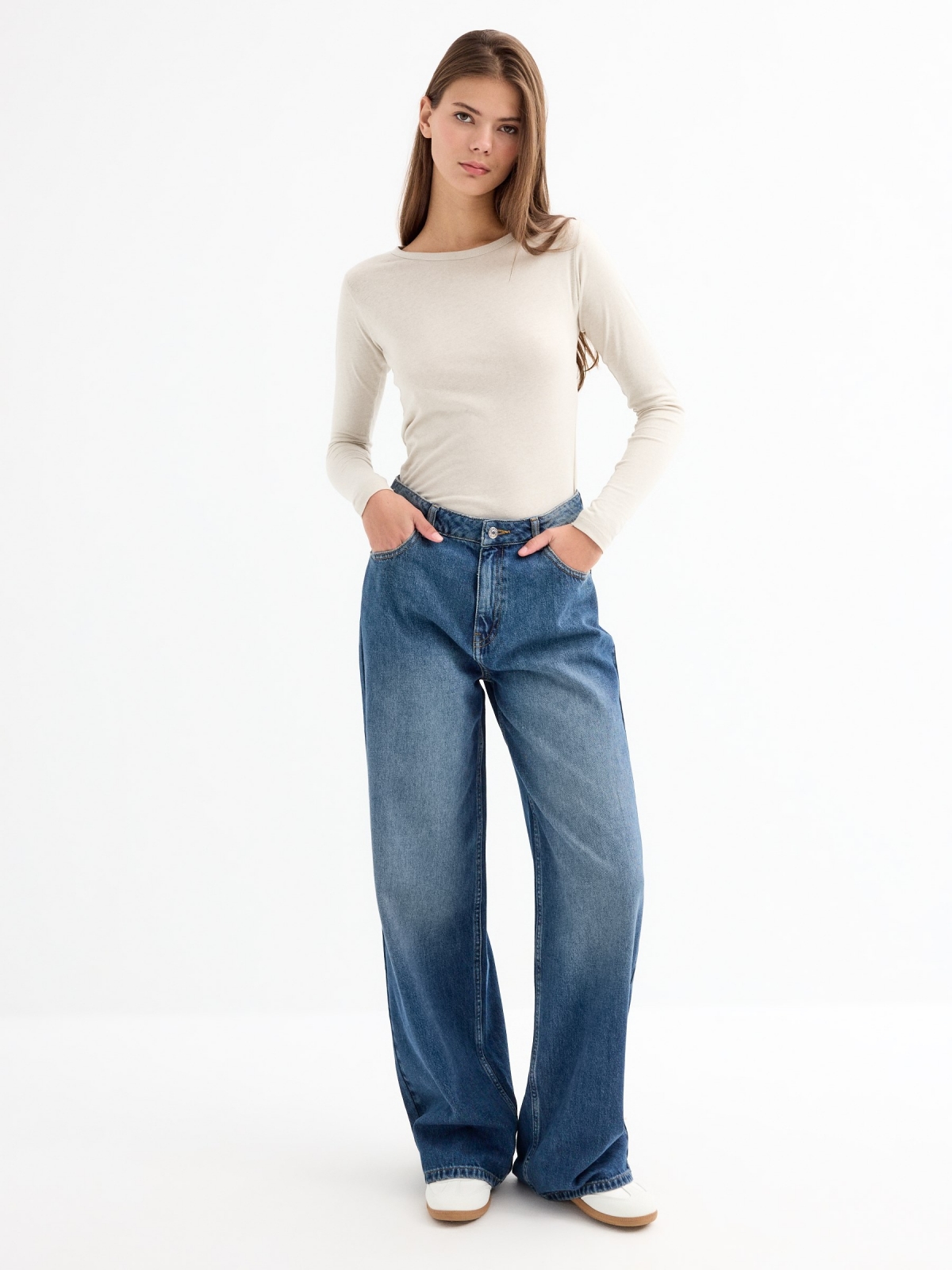 Basic plain T-shirt taupe general front view