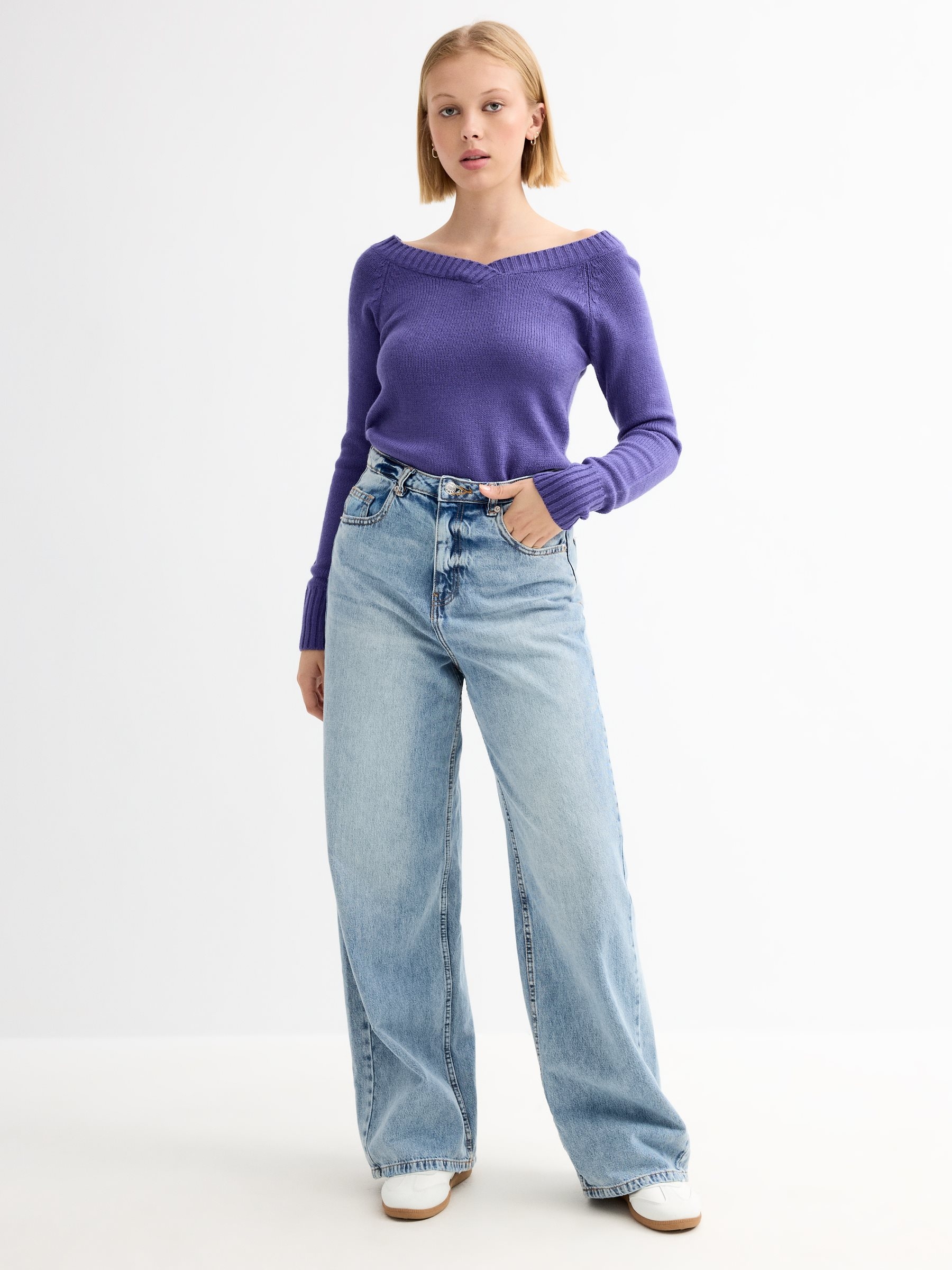 V-neck marbled sweater mauve middle front view