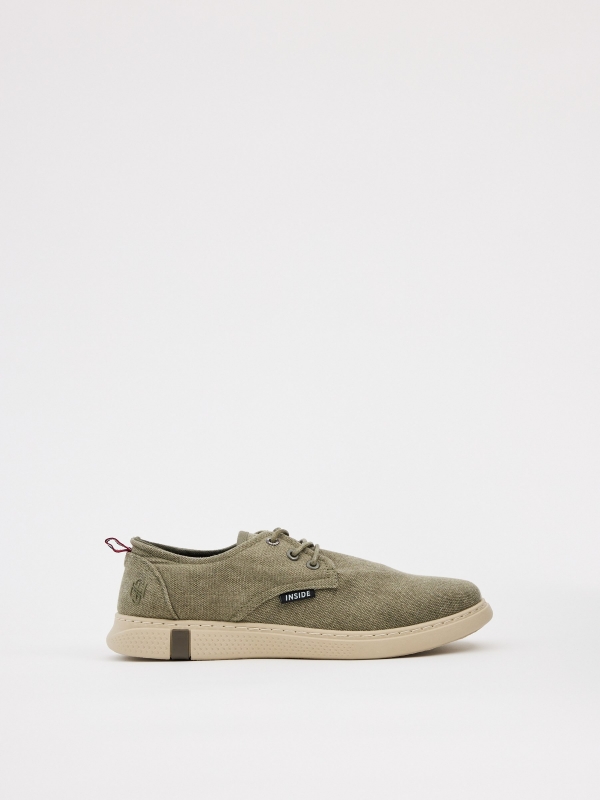  Casual canvas shoe