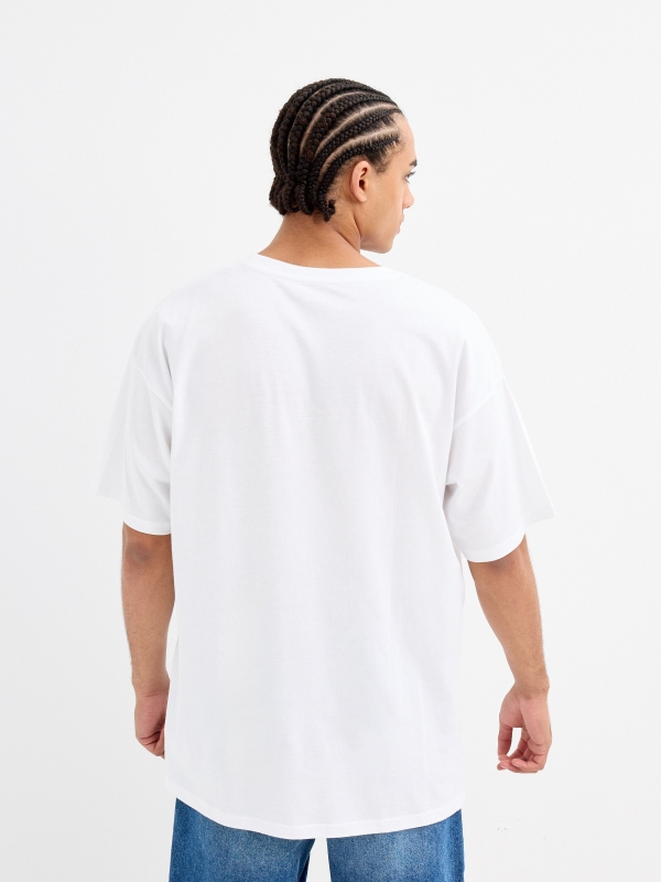 Camiseta Junji ito blanca blanco vista media trasera