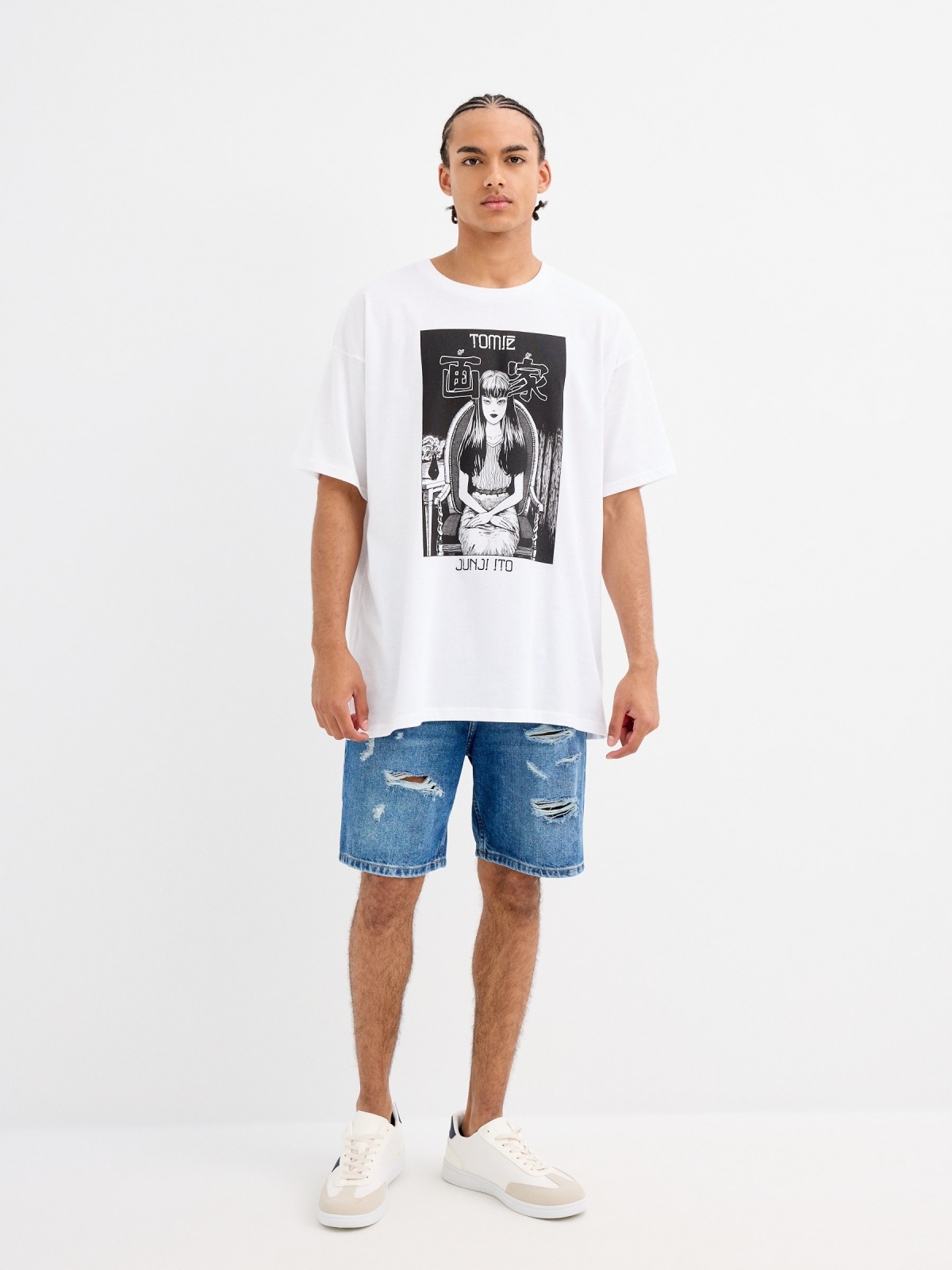Camiseta Junji ito blanca blanco vista general frontal