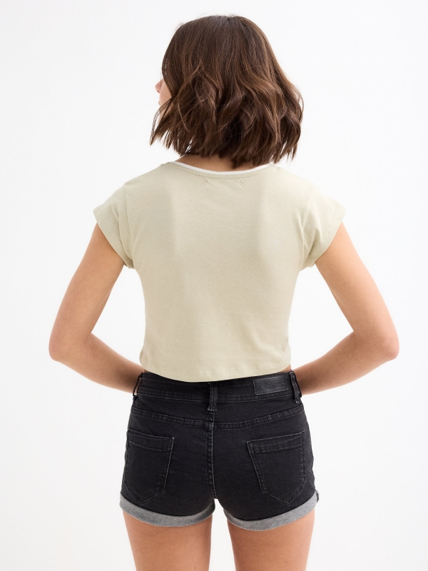 Shorts denim tiro bajo efecto lavado negro vista media trasera