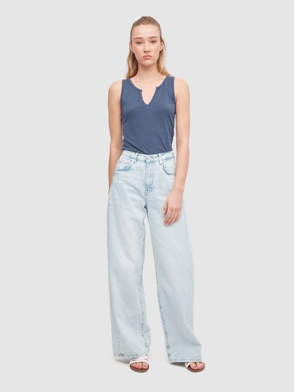 V-neck t-shirt with buttons blue front view