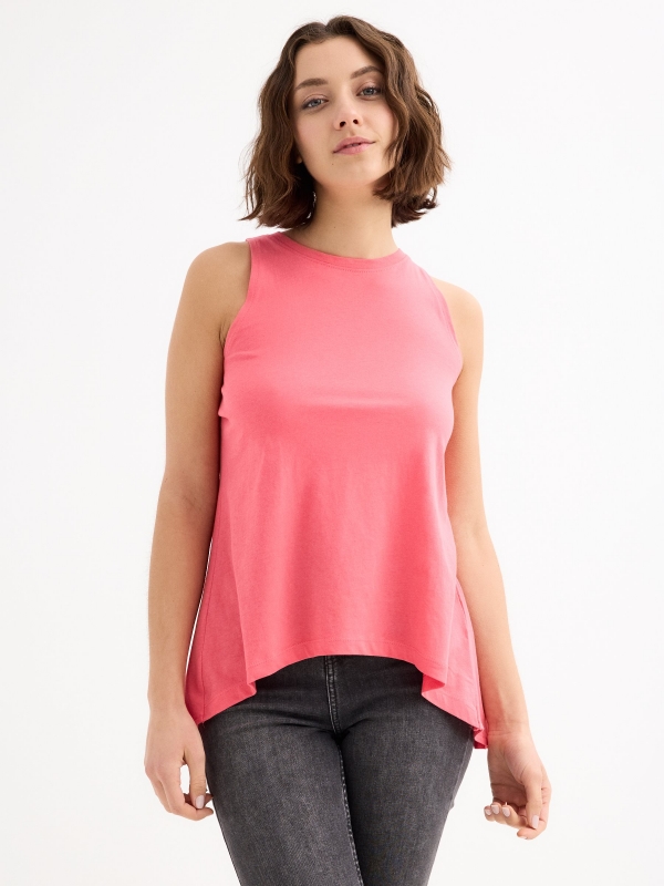 Camiseta abertura espalda rosa vista media frontal
