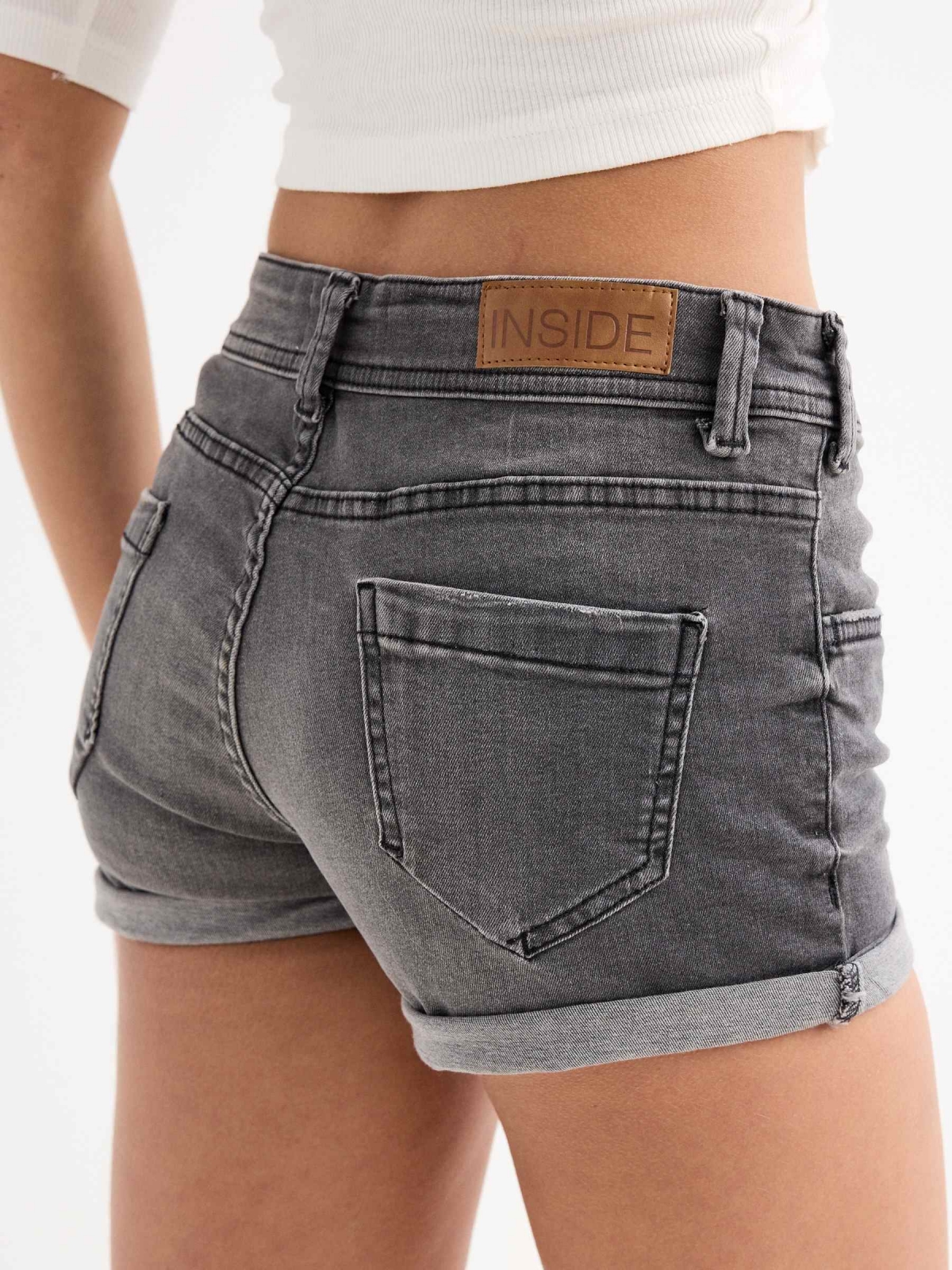 Shorts denim gris lavado gris vista detalle