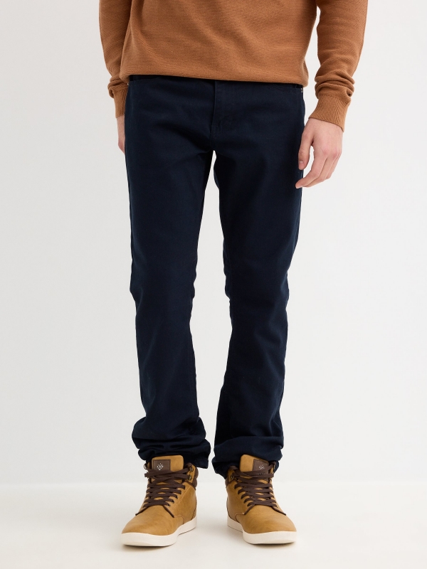 Basic colored jeans blue middle front view