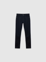 %Pto% Jeans básicos de colores azul vista frontal