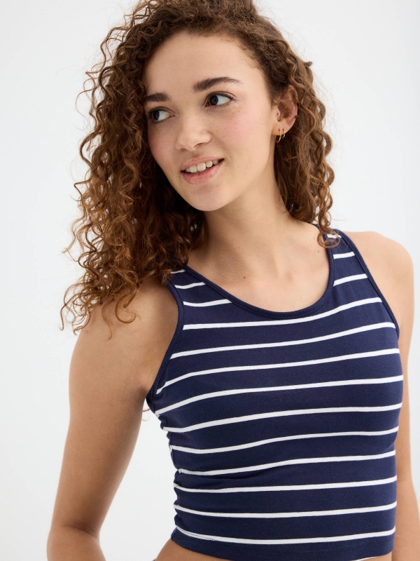 Striped cropped tank t-shirt blue detail view